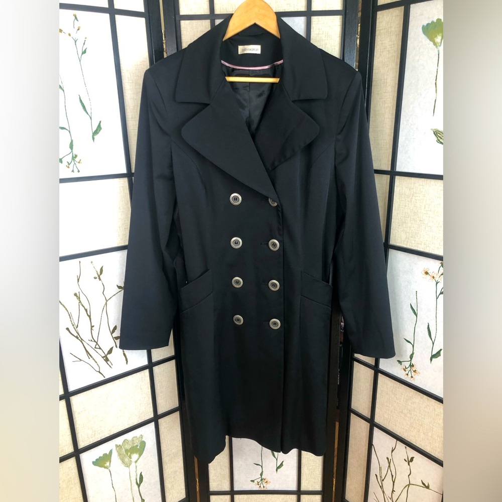 Black Double Breasted Trench Coat. Women Size 16.